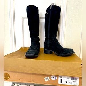 UGG Jillian Shearling Lined Black Suede
3051 Riding Zip Tall Winter Boots Sz 7